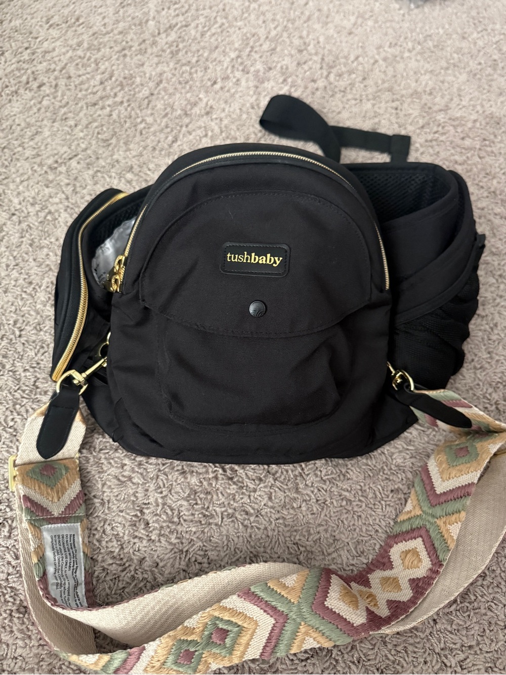Tushbaby Black Hands-Free Hip Seat Bag with Patterned Strap